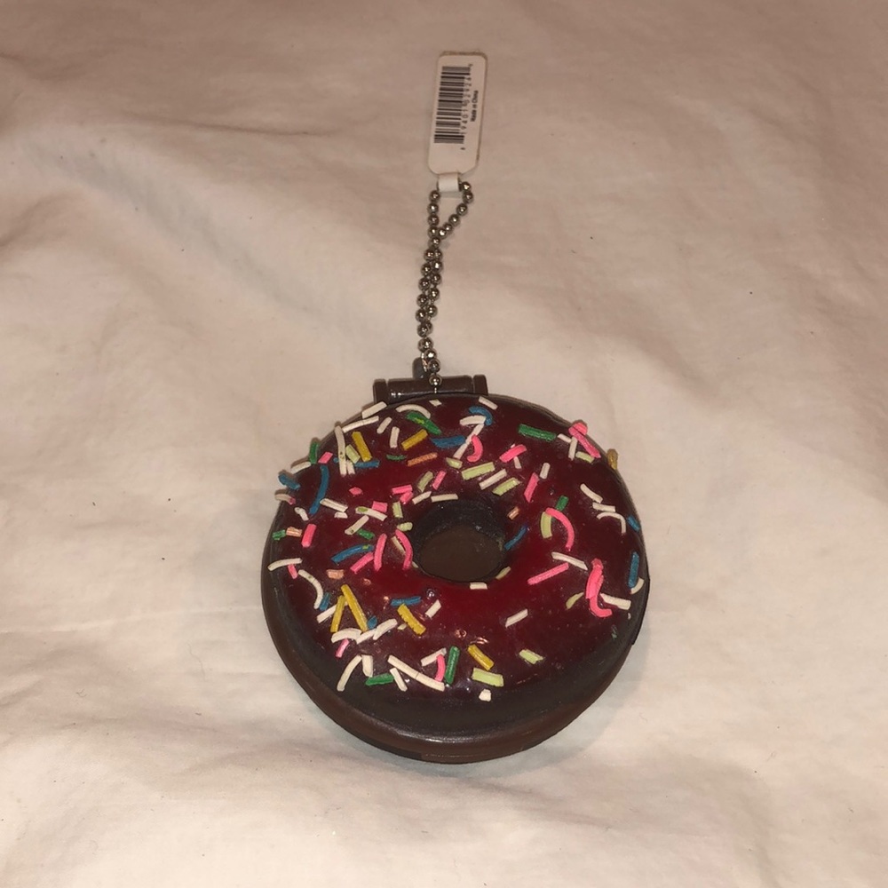 Donut compact mirror